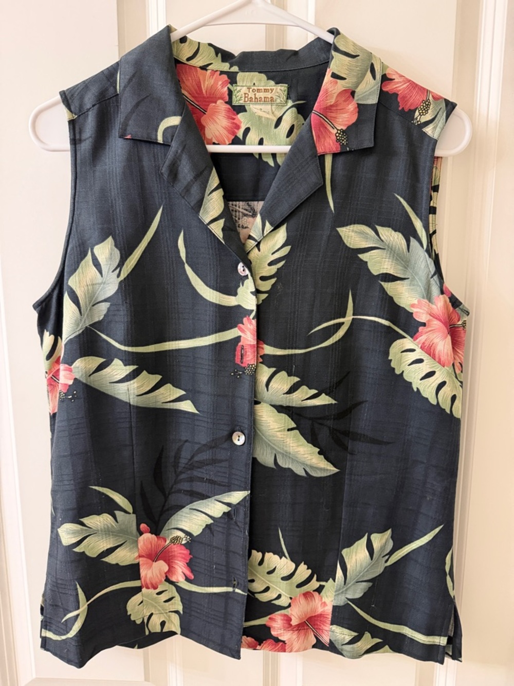 Tommy Bahama Navy Tropical Hibiscus Sleeveless Button Front Shirt